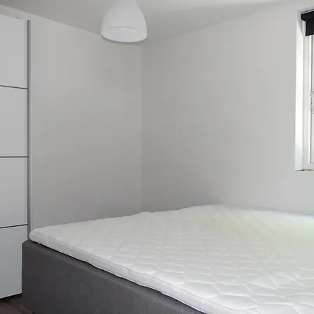 Apartamento Gorgeous In With Wifi