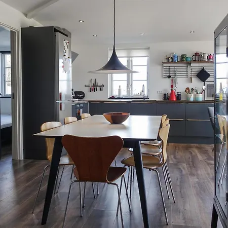 Beautiful In With House Sea View Apartment
